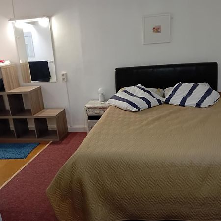 Gazelle Guest House And Art Gallery Ruffec  Dış mekan fotoğraf